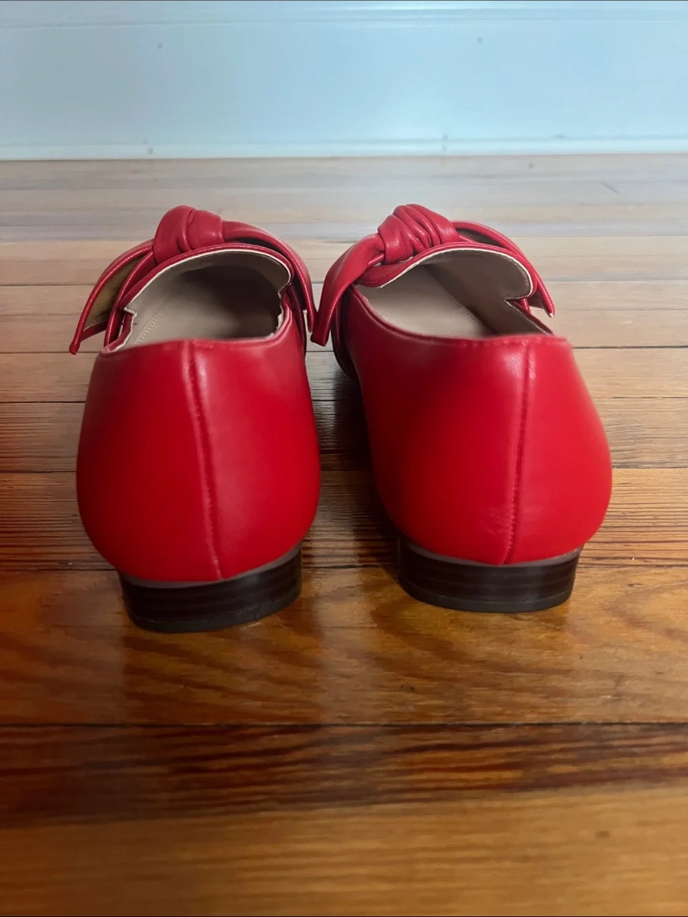 New York & Company Dominica Preppy Red Bow Loafers Square Toe - Size 8.5 NWOB